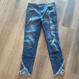 1822 Denim Cropped Skinny Jeans